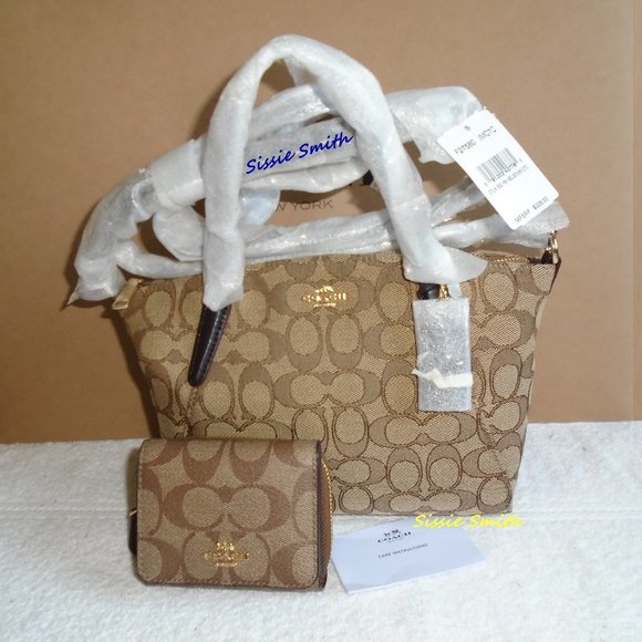 COACH Handbags - NWT COACH MINI KELSEY CROSSBODY AND WALLET